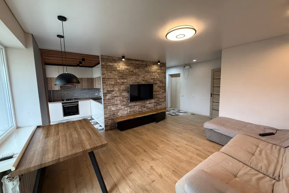 Сдаётся 3-комнатная квартира, 53.6 м²
