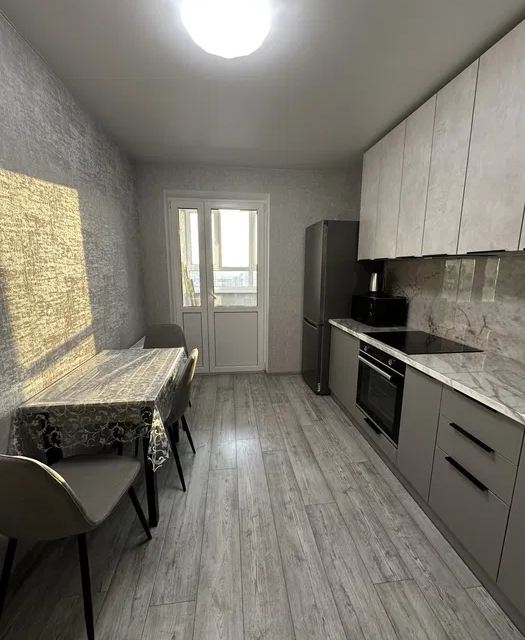 Сдаётся 1-комнатная квартира, 42 м²