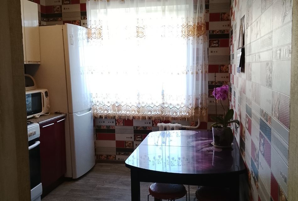 Сдаётся 3-комнатная квартира, 65 м²