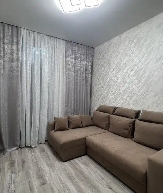 Сдаётся 1-комнатная квартира, 49 м²