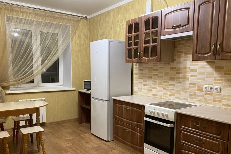 Сдаётся 1-комнатная квартира, 42 м²