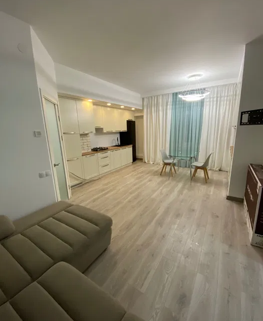 Сдаётся 2-комнатная квартира, 55 м²