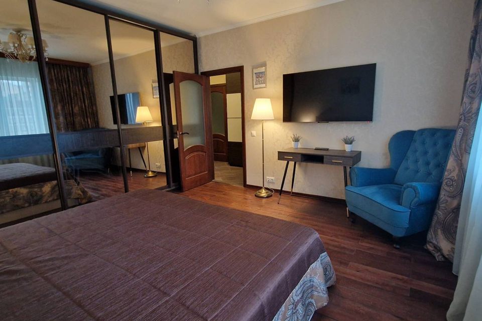 Сдаётся 2-комнатная квартира, 65.6 м²