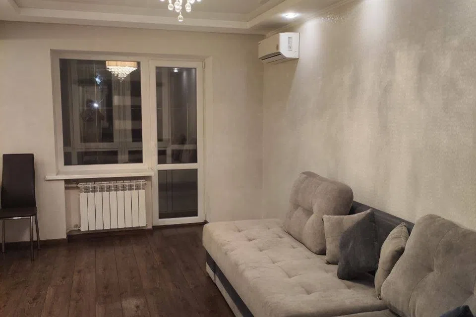 Сдаётся 2-комнатная квартира, 54 м²