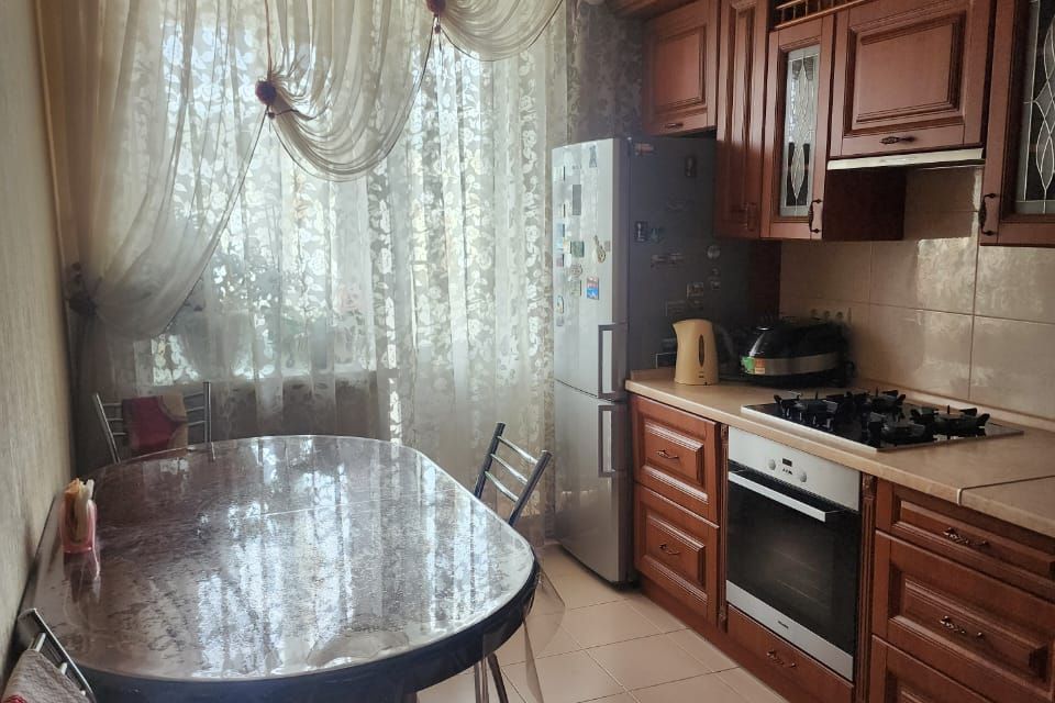 Сдаётся 2-комнатная квартира, 55 м²