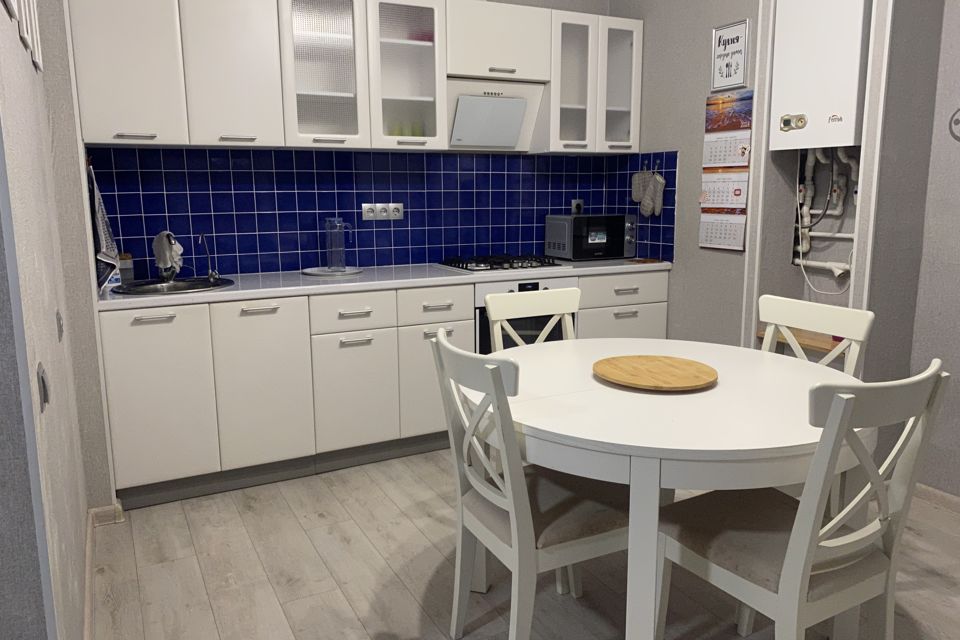 Сдаётся 1-комнатная квартира, 38 м²