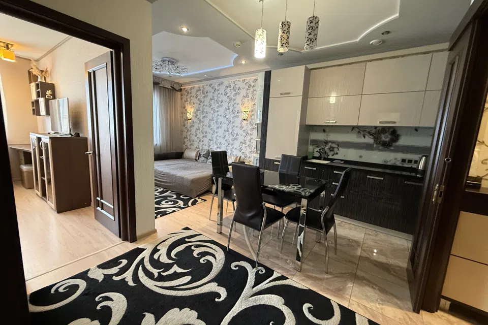 Сдаётся 2-комнатная квартира, 55 м²