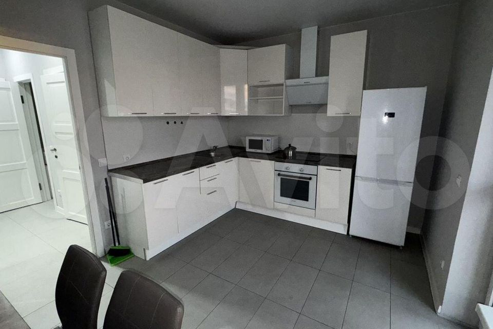 Сдаётся комната в 2-комн. квартире, 60 м²
