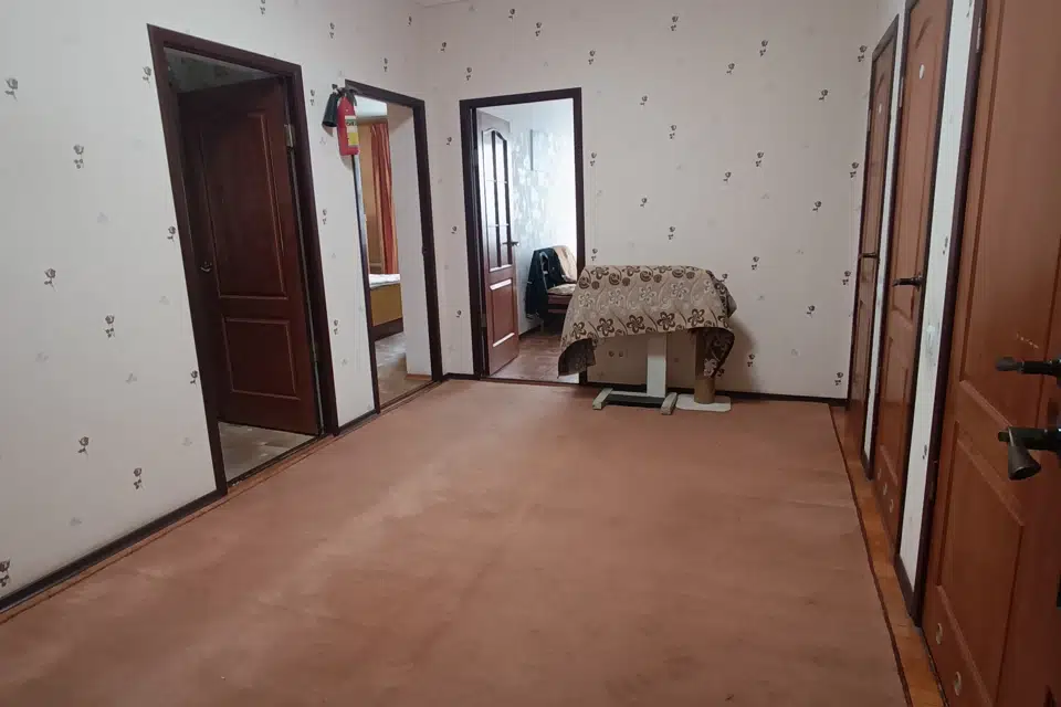 Сдаётся 1-этажный дом, 100 м²