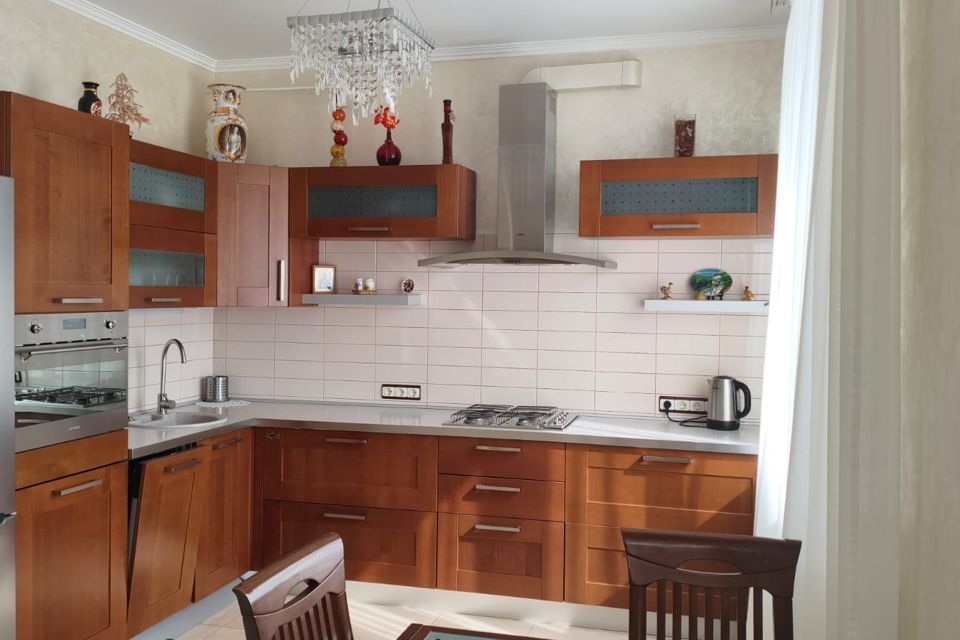 Сдаётся 3-комнатная квартира, 88 м²