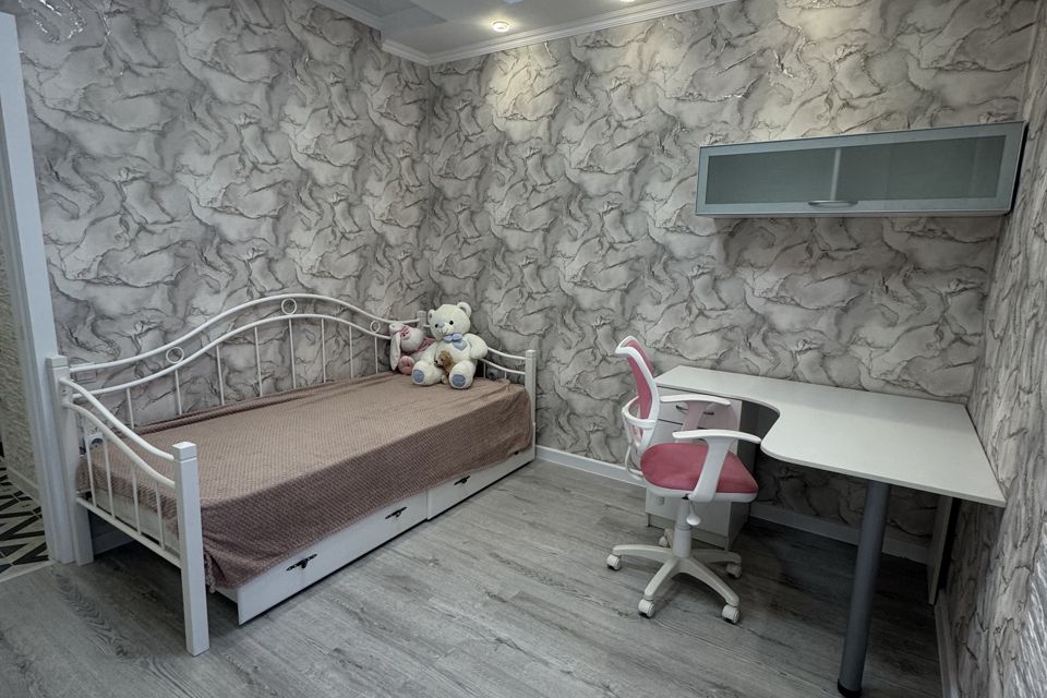 Сдаётся 1-комнатная квартира, 54 м²