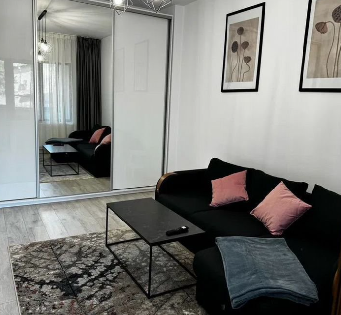 Сдаётся 1-комнатная квартира, 40 м²