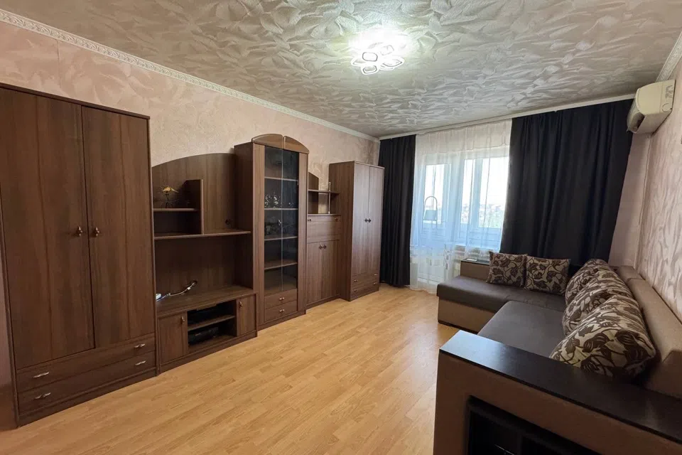 Сдаётся 2-комнатная квартира, 54 м²