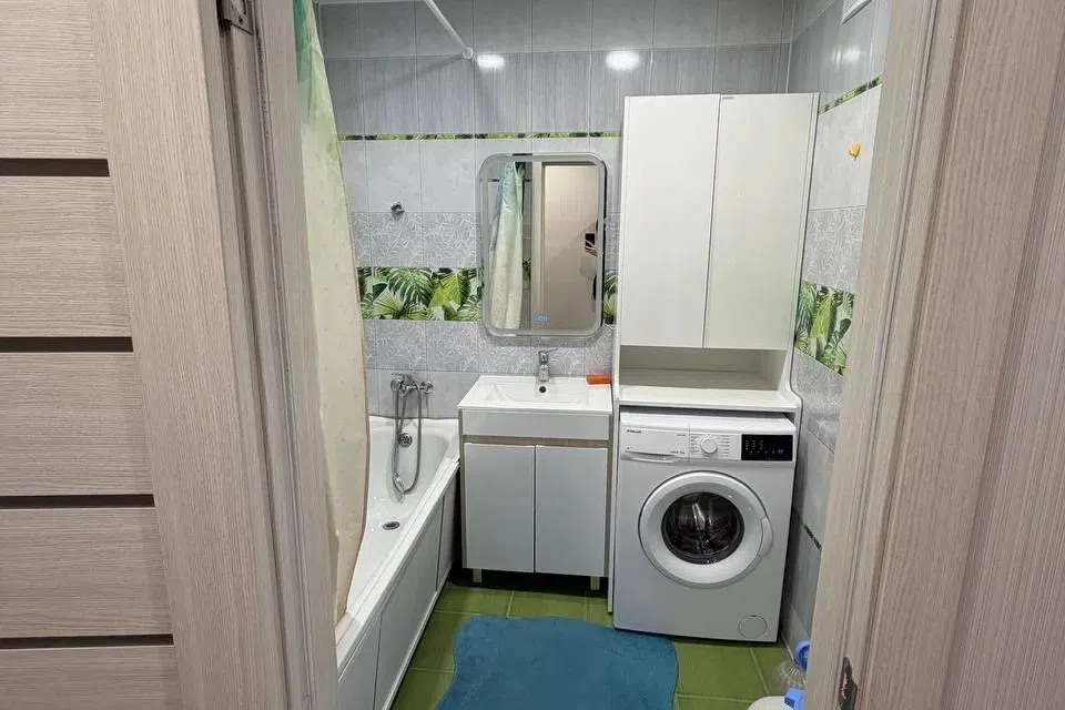 Сдаётся 2-комнатная квартира, 57 м²