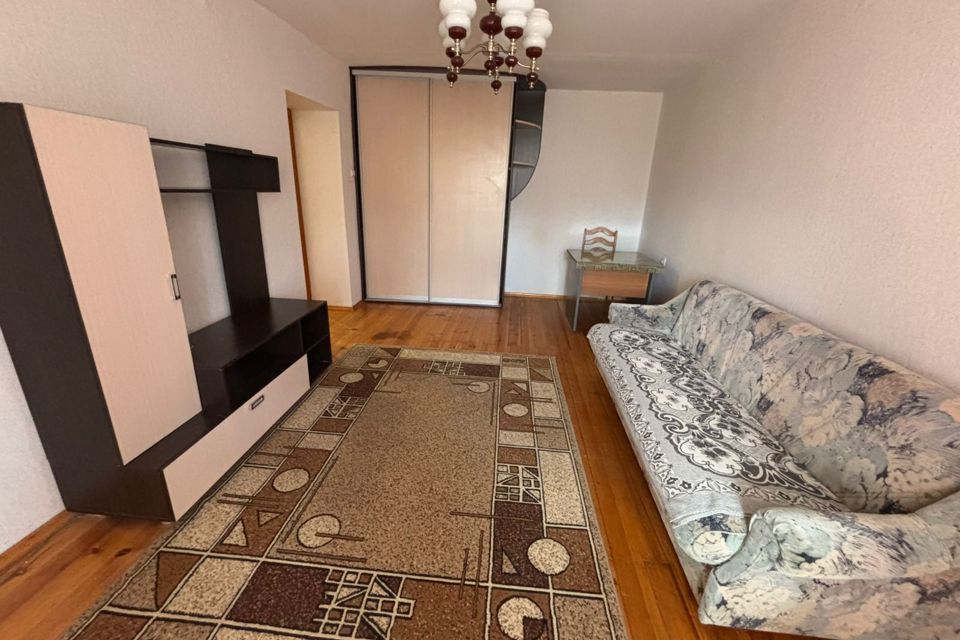 Сдаётся 2-комнатная квартира, 60 м²