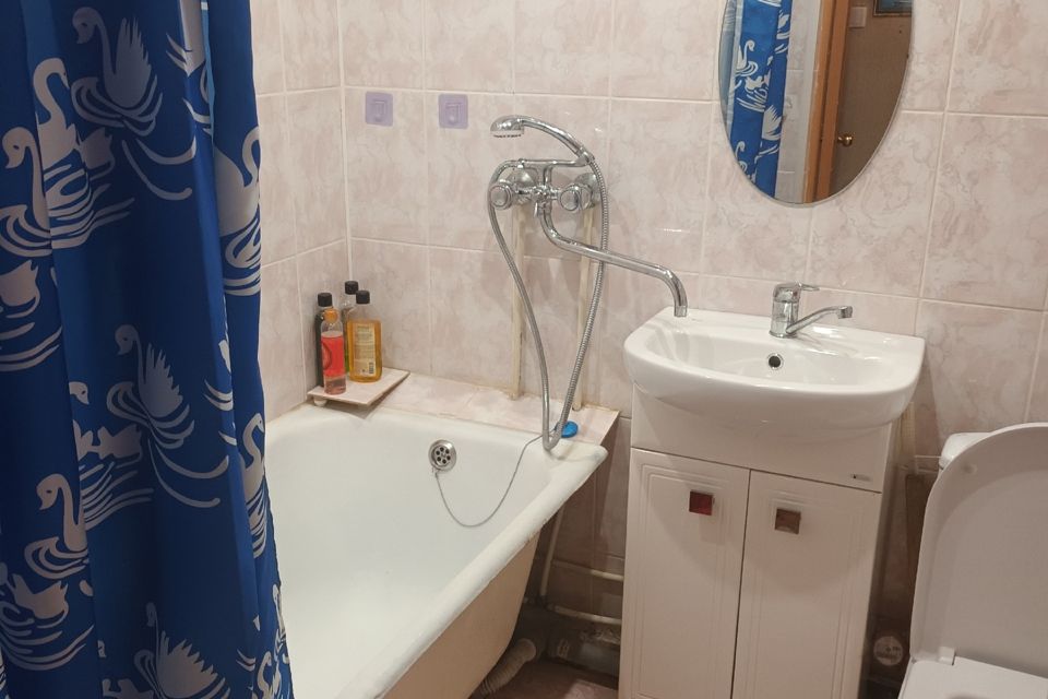 Сдаётся 1-комнатная квартира, 32 м²