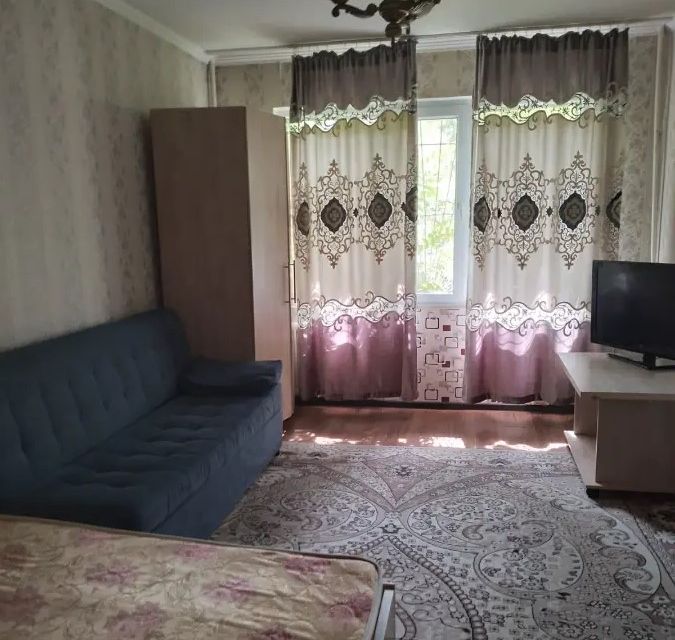 Сдаётся 1-комнатная квартира, 35 м²