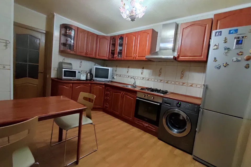 Сдаётся 4-комнатная квартира, 80 м²