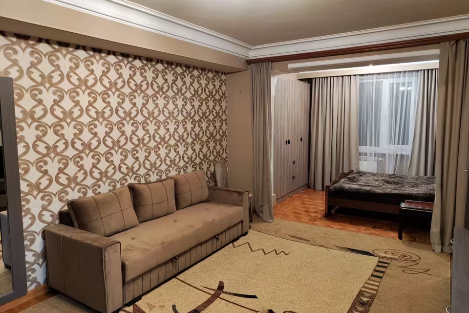 Сдаётся 1-комнатная квартира, 35 м²