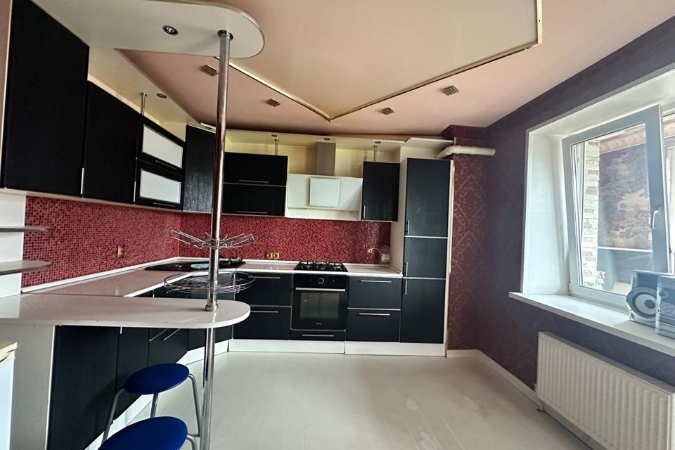Сдаётся 3-комнатная квартира, 90 м²