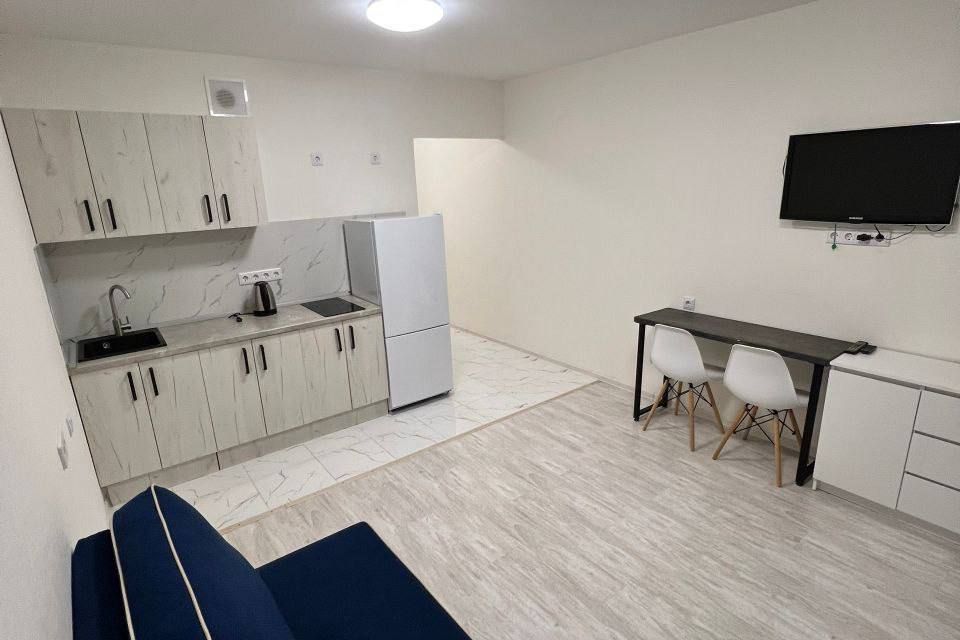 Сдаётся 1-комнатная квартира, 38 м²
