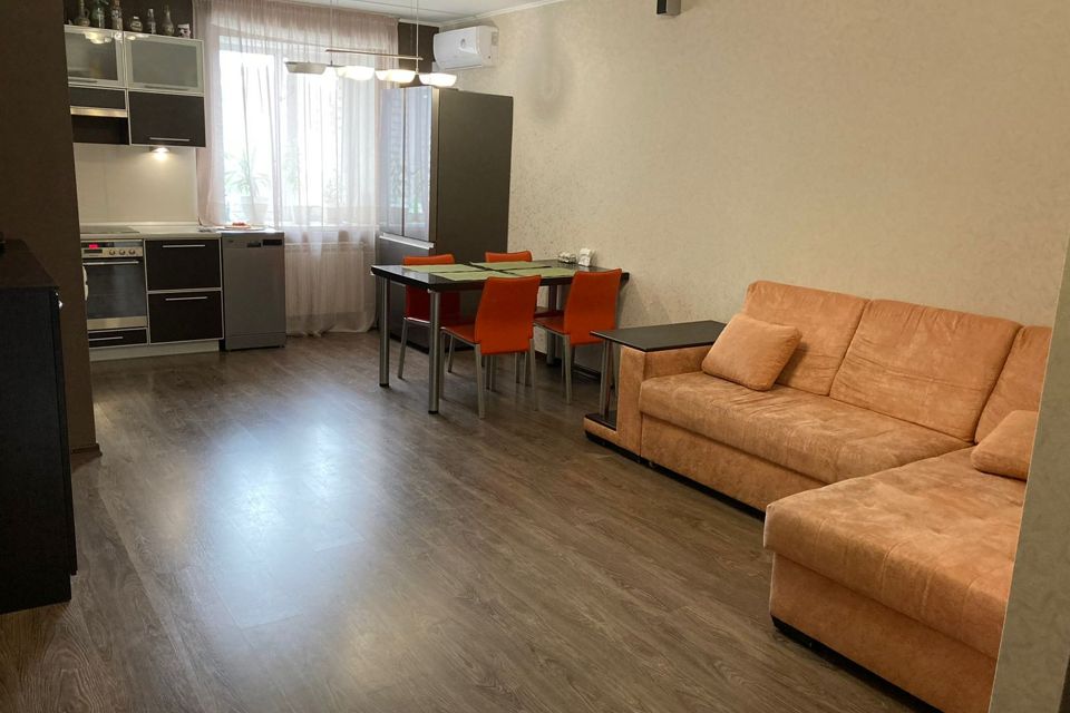 Сдаётся 3-комнатная квартира, 90 м²