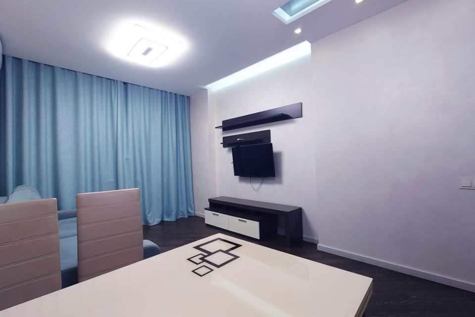 Сдаётся 2-комнатная квартира, 55 м²