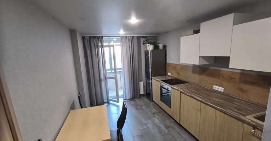 Сдаётся 1-комнатная квартира, 42 м²