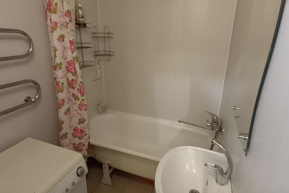 Сдаётся 2-комнатная квартира, 52 м²