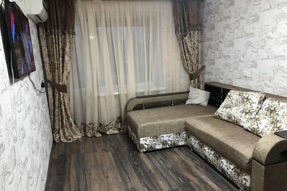 Сдаётся 1-комнатная квартира, 38 м²