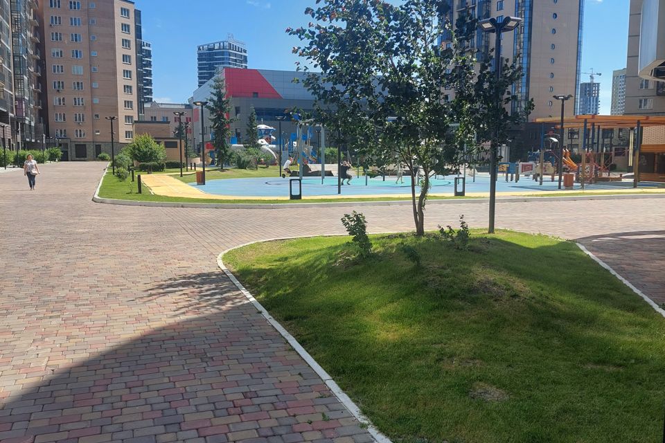 Сдаётся 1-комнатная квартира, 43 м²