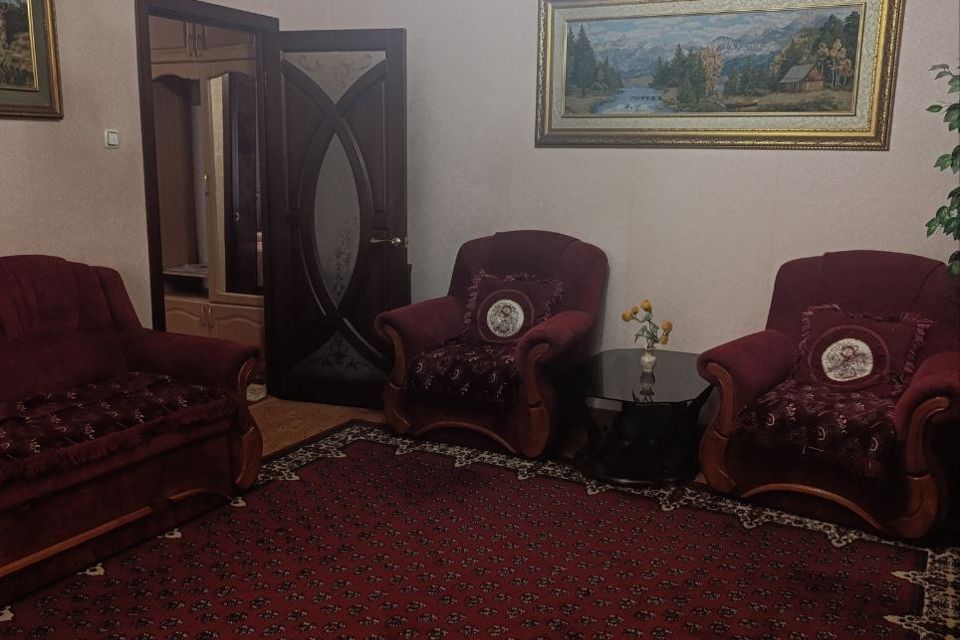 Сдаётся 2-комнатная квартира, 60 м²