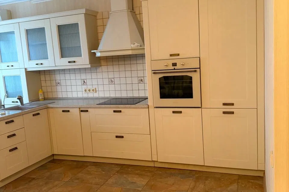 Сдаётся 3-комнатная квартира, 100 м²