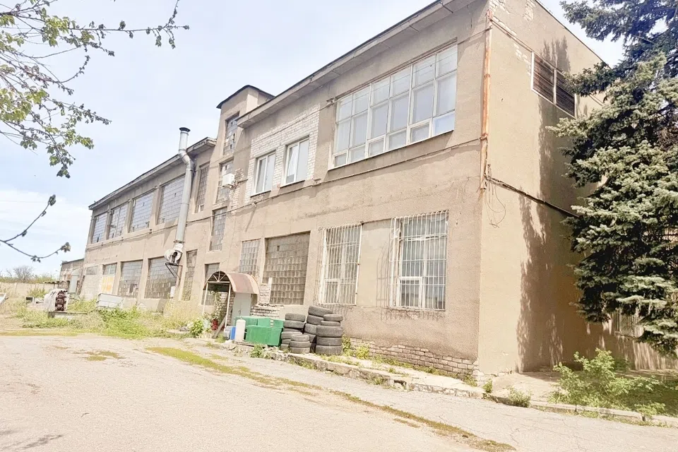 Сдаётся производственное помещение, 1400 м²