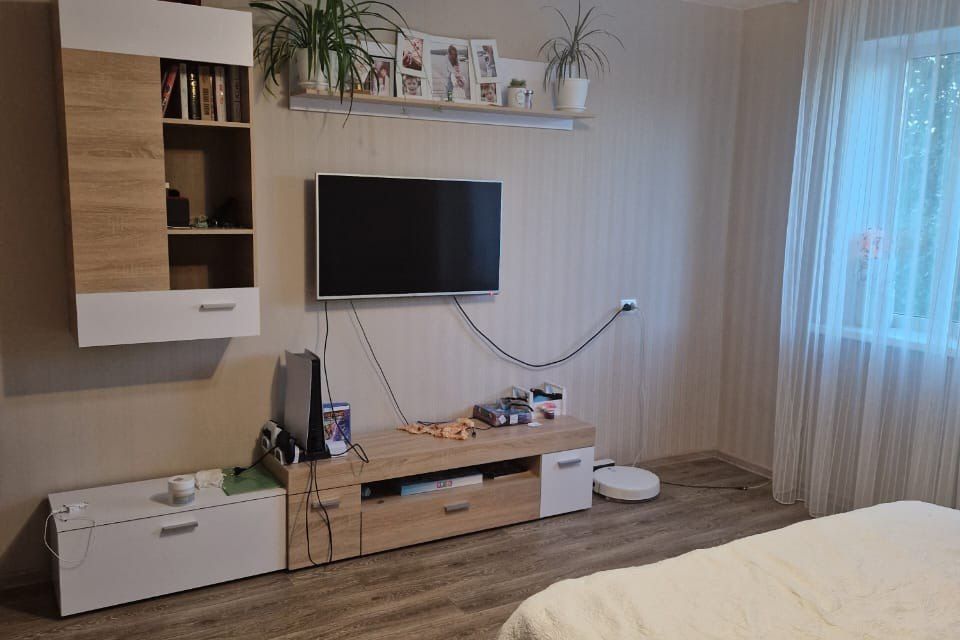 Сдаётся 2-комнатная квартира, 74.4 м²