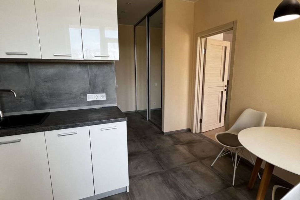 Сдаётся 1-комнатная квартира, 39 м²