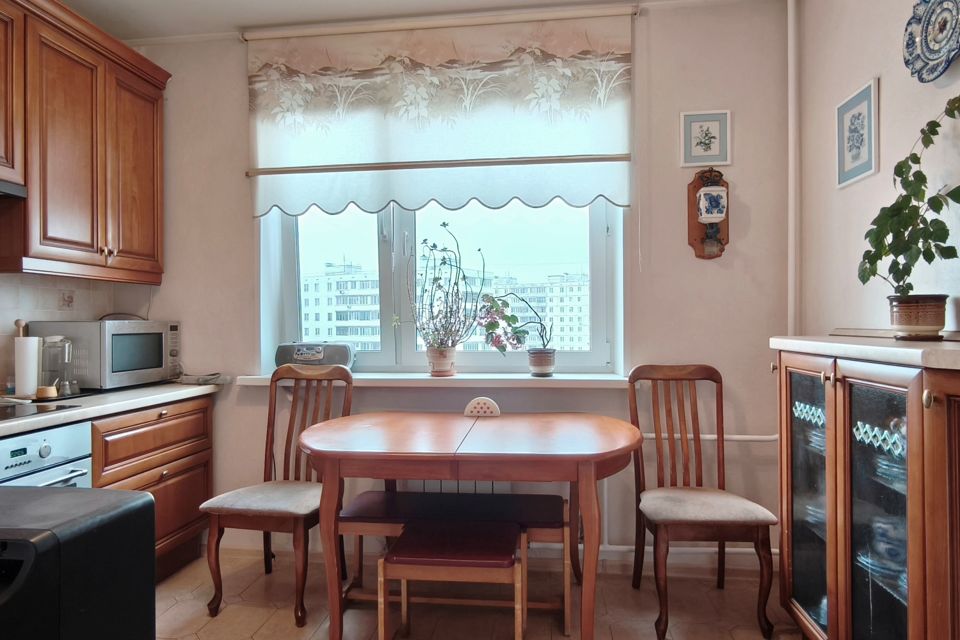 Сдаётся 3-комнатная квартира, 75.4 м²