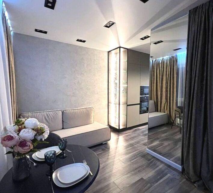 Сдаётся 1-комнатная квартира, 42 м²