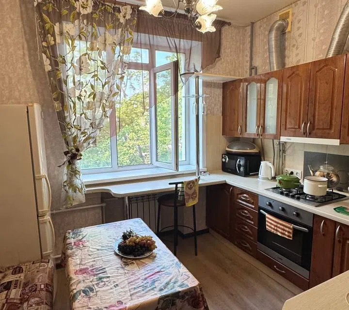 Сдаётся 2-комнатная квартира, 58 м²