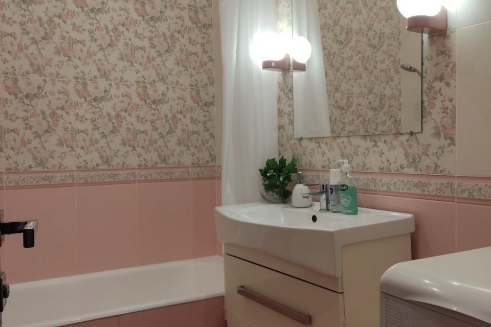Сдаётся 2-комнатная квартира, 60 м²