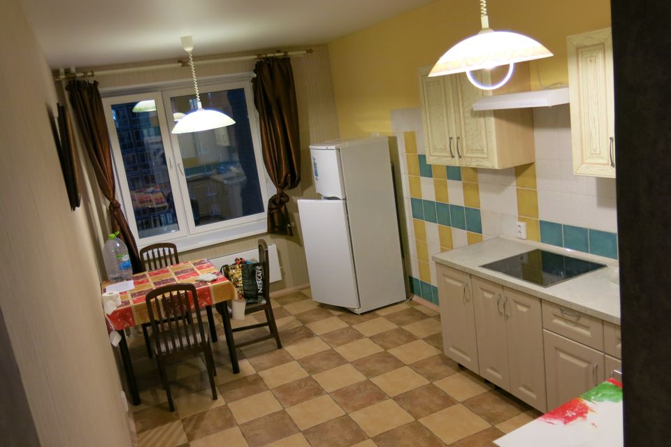 Сдаётся 2-комнатная квартира, 58 м²