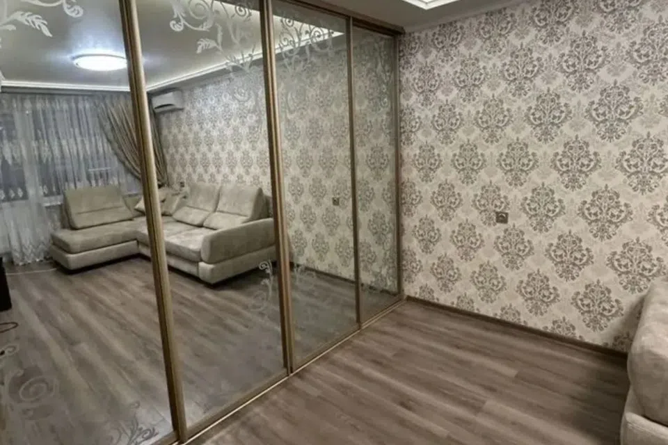 Сдаётся 2-комнатная квартира, 54 м²