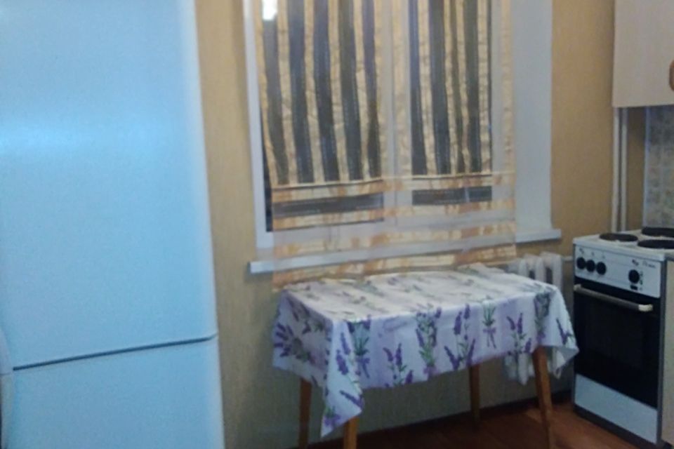Сдаётся 1-комнатная квартира, 42 м²