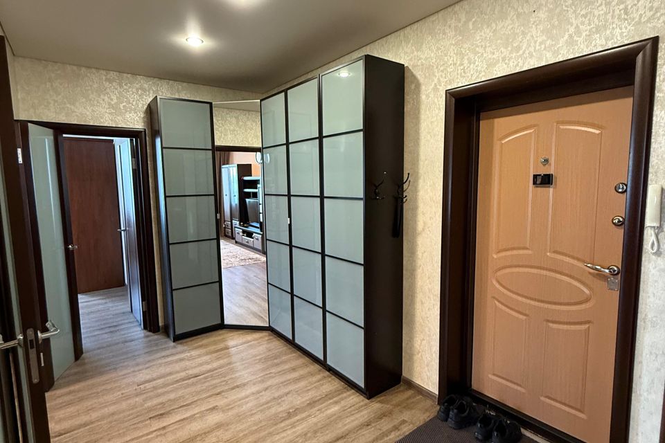 Сдаётся 2-комнатная квартира, 62.7 м²