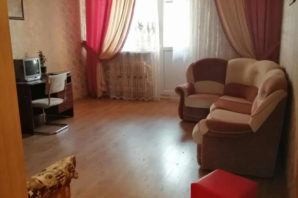 Сдаётся 2-комнатная квартира, 54 м²