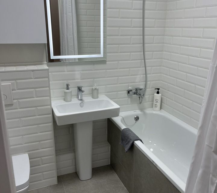 Сдаётся 1-комнатная квартира, 42 м²