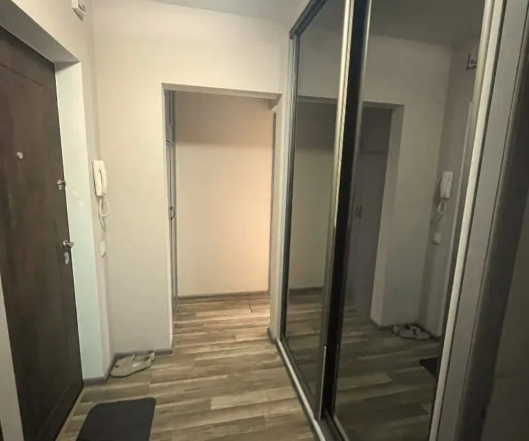 Сдаётся 2-комнатная квартира, 56 м²