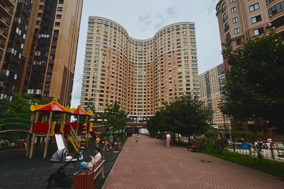 Сдаётся 2-комнатная квартира, 60 м²