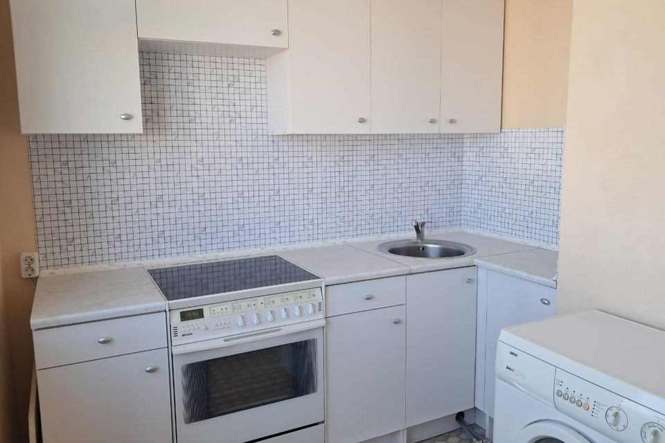 Сдаётся 1-комнатная квартира, 38 м²