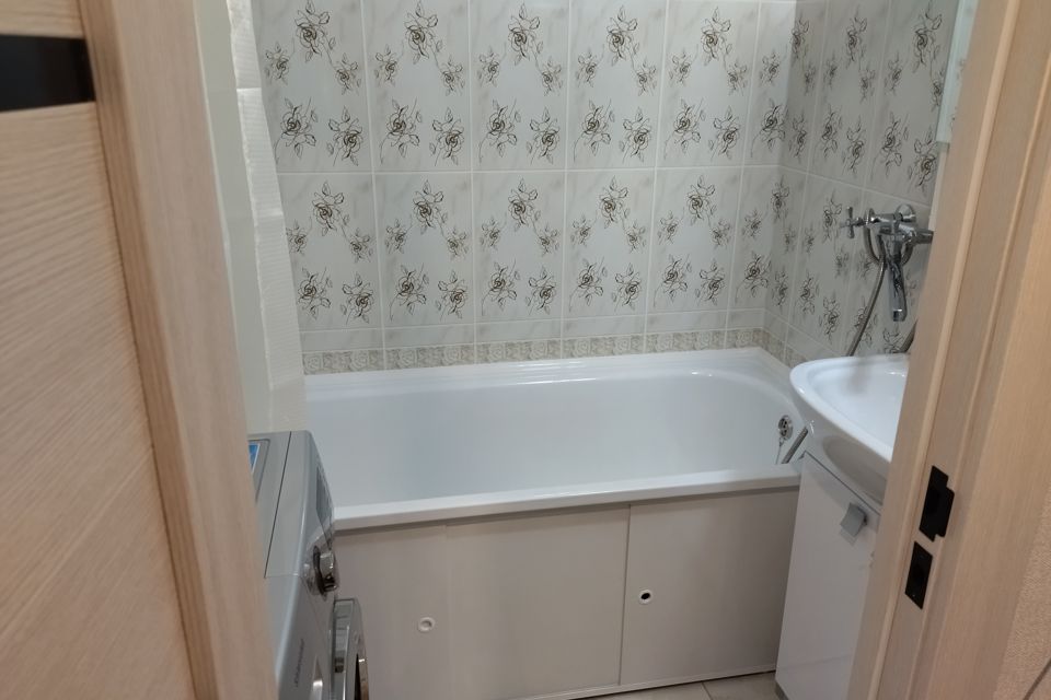 Сдаётся 1-комнатная квартира, 35 м²